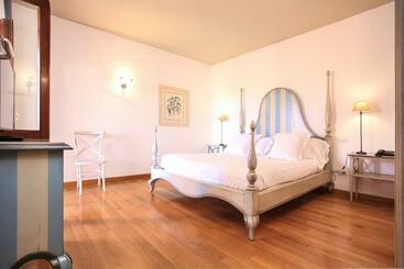 ホテル Le Ginestre