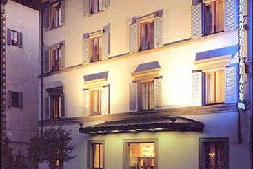 De Rose Hotel