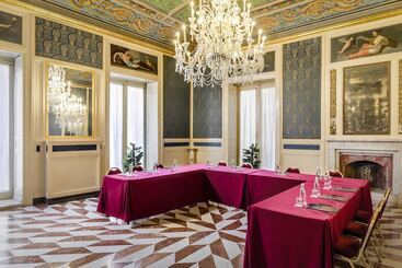 هتل Eurostars Centrale Palace