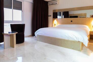 فندق Hôtel Tanjah Flandria
