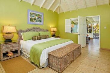هتل Nisbet Plantation Beach Club