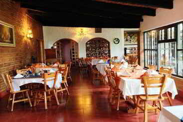 هتل Rancho  Atascadero