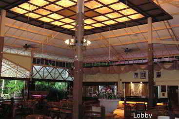Mutiara Burau Bay Beach Resort