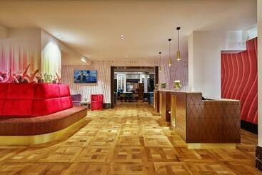 Clayton Hotel Amsterdam American