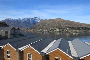 هتل Alpine Village