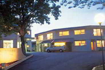 هتل Quality Inn Collegiate