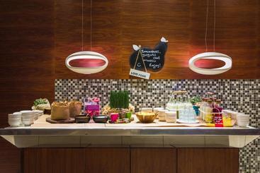 هتل Park Inn By Radisson Pulkovskaya St Petersburg