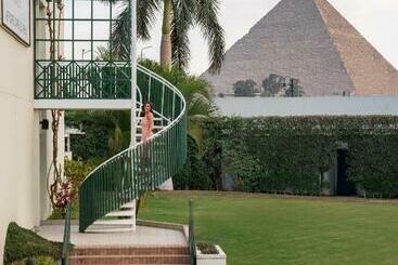 هتل Mercure Cairo Le Sphinx
