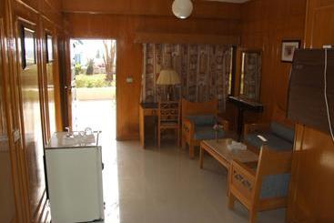Nefertari Hotel Abu Simble