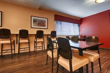هتل Baymont By Wyndham Cedar City
