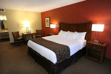 هتل Baymont By Wyndham Cedar City