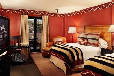 בית מלון כפרי Inn & Spa At Loretto