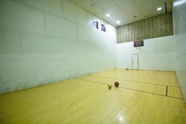 هتل Fairbridge Inn, Suites & Outlaw Conference Center – Kalispell