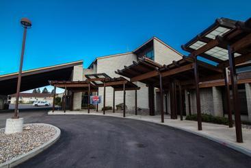 هتل Fairbridge Inn, Suites & Outlaw Conference Center – Kalispell