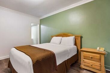 فندق Americas Best Value Inn Historic Clewiston Inn