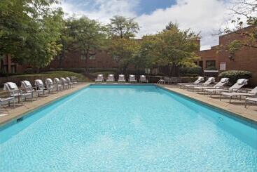 호텔 Crowne Plaza Columbus North   Worthington, An Ihg