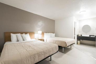 هتل Little Suites Provo Extended Stay