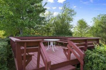 هتل Ramada By Wyndham Asheville Southeast