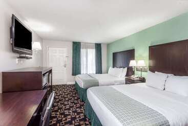 酒店 Ramada By Wyndham Oceanside
