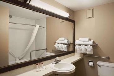 هتل Ramada By Wyndham Sioux City