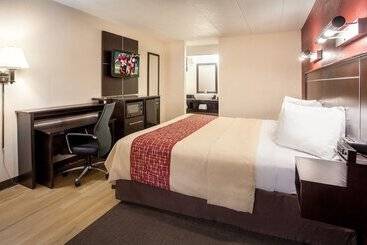 هتل Red Roof Inn Ann Arbor  U Of Michigan South