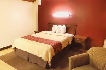 Townhouse Hotel Grand Forks