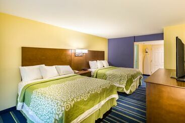 هتل Days Inn By Wyndham Hartford/closest Downtown