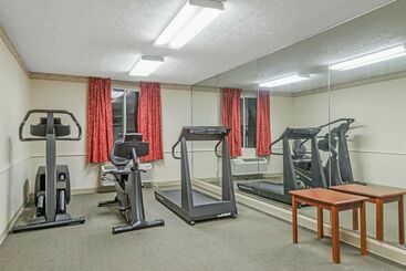 هتل Days Inn By Wyndham Hartford/closest Downtown