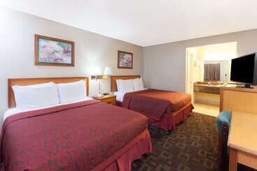 호텔 Days Inn By Wyndham Oklahoma City Fairground