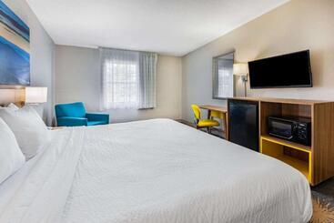 فندق Days Inn By Wyndham Roanoke Near I81