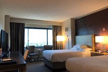 هتل Hyatt Regency Santa Clara