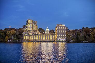 هتل The Edgewater