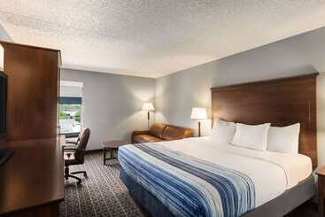 هتل Americinn By Wyndham Madison West