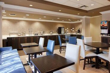 Hotel Red Roof Plus Fort Myers