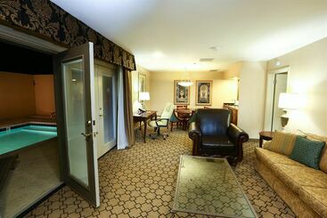 هتل Radisson  Oklahoma City Northwest