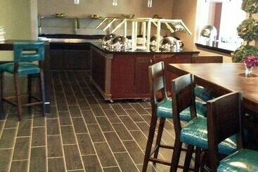 هتل Radisson  Oklahoma City Northwest