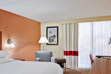 هتل Four Points By Sheraton College Station