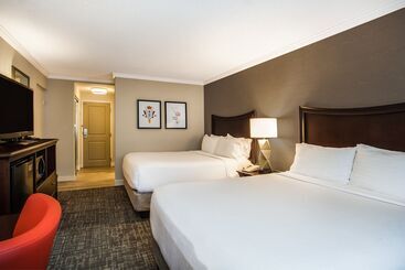 هتل Holiday Inn Resort Lake George, An Ihg