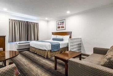 فندق Rodeway Inn & Suites Pacific Coast Highway