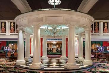 هتل The Greenbrier