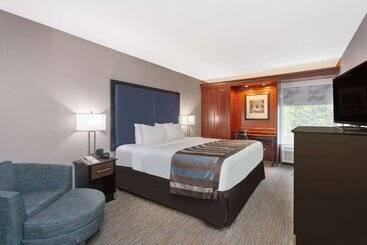 هتل Wingate By Wyndham Charleston Coliseum