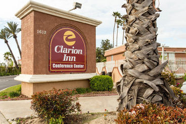 هتل Clarion Modesto