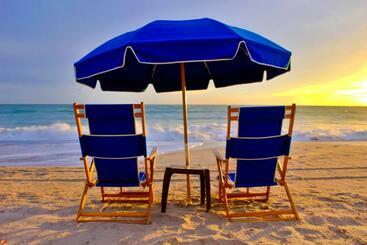 Ocean Breeze Inn Vero Beach - Vero Beach
