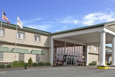 هتل Park Inn Harrisburg West