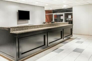 Howard Johnson Hotel