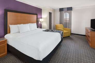 هتل Baymont By Wyndham Greenville Woodruff Rd