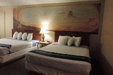 هتل Expedition Lodge