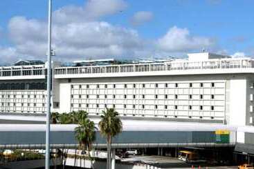 בית מלון כפרי Miami International Airport