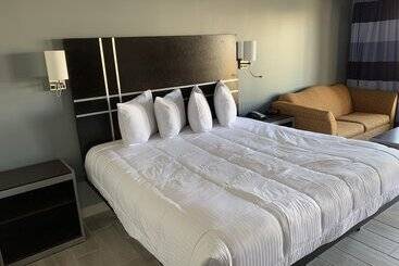 מוטל South Padre Island Lodge
