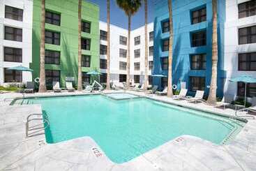 Отель Doubletree By Hilton Phoenix Chandler